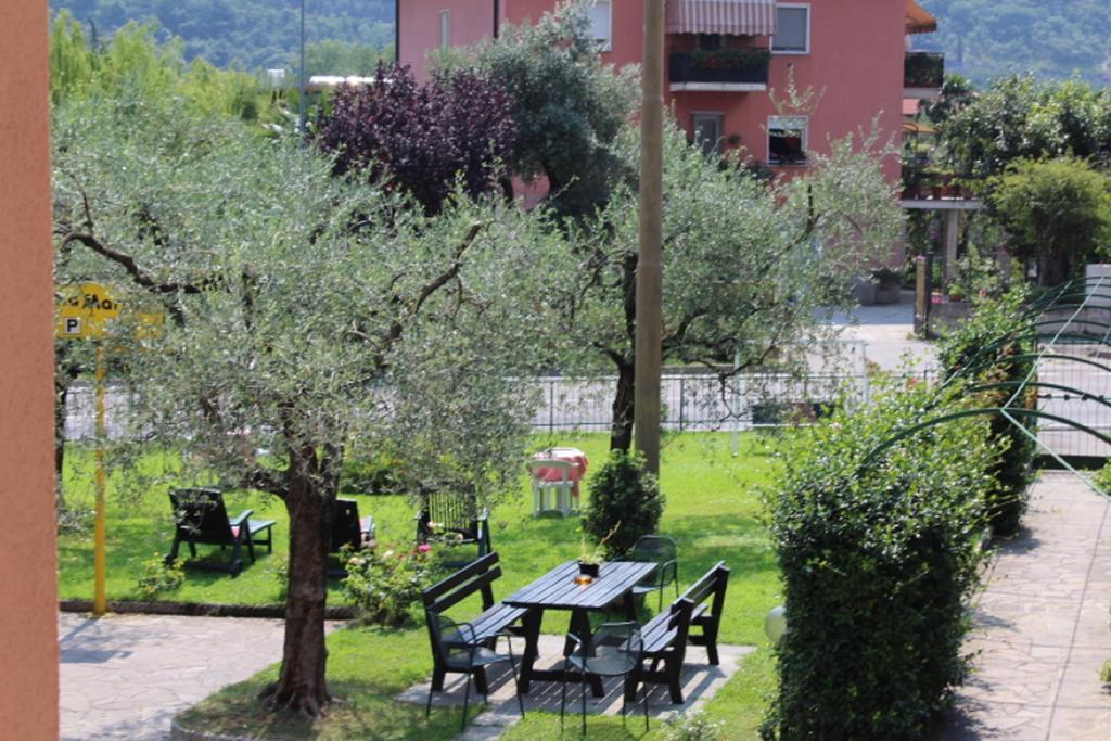 Villa Marina Torbole Sul Garda Екстериор снимка