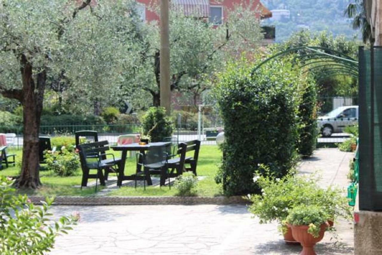 Villa Marina Torbole Sul Garda Екстериор снимка