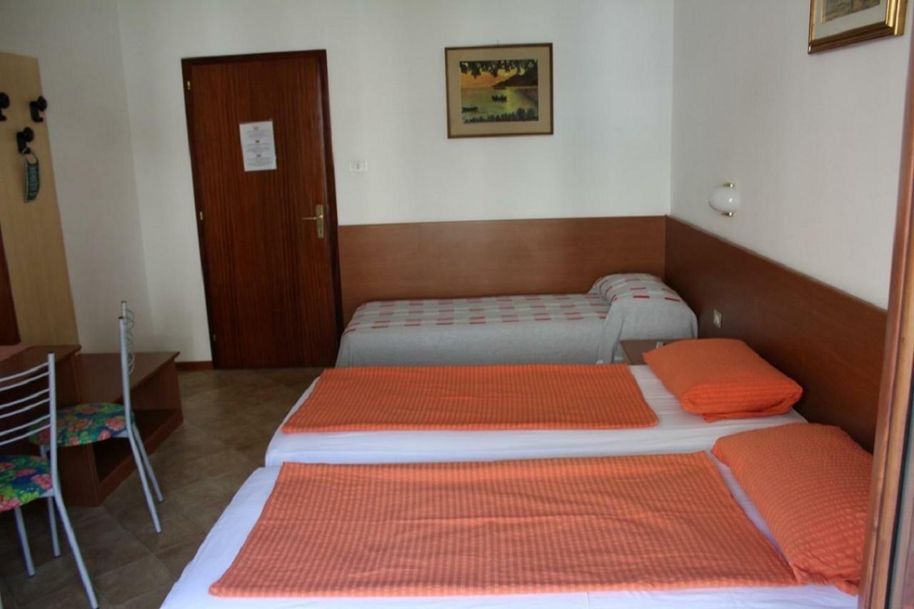 Villa Marina Torbole Sul Garda Екстериор снимка